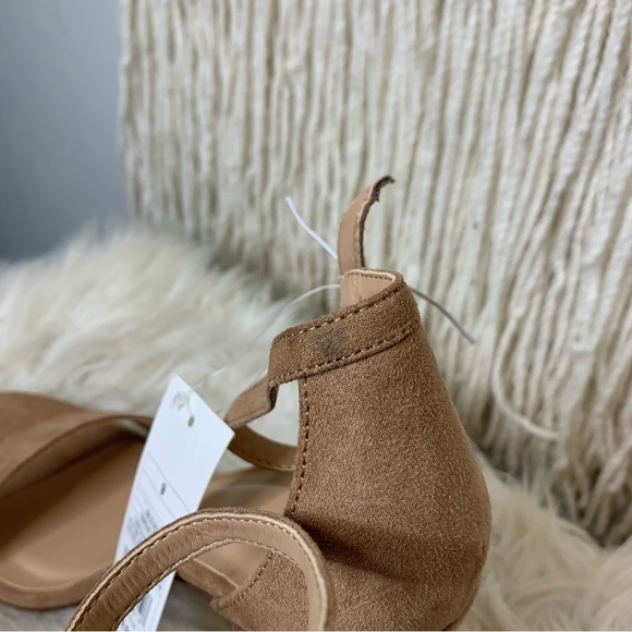 A New Day Nude Block Sandals - Picture 6 of 9